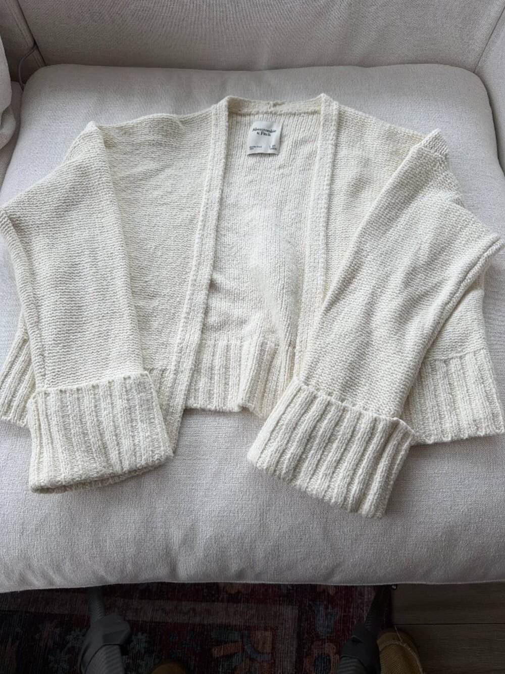 Abercrombie & Fitch Cream No Closure Cardigan